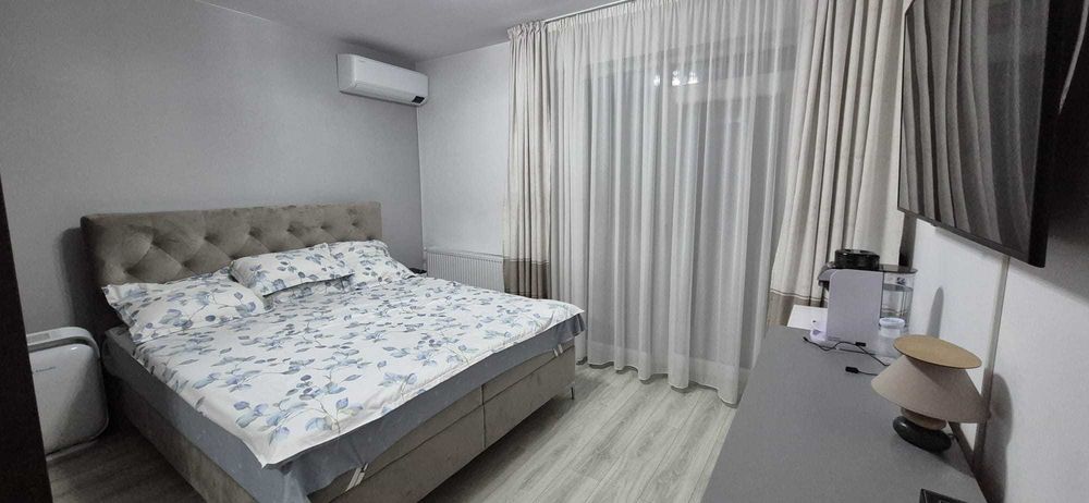 Proprietar vand apartament 3 camere 68.5m utili
