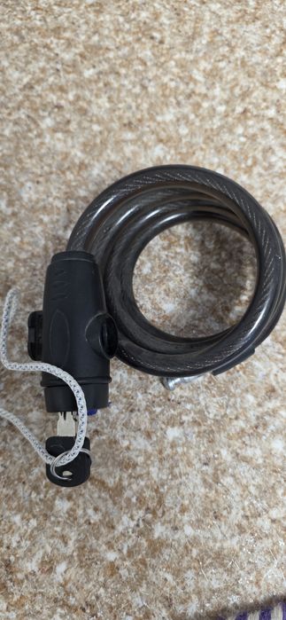 Замок велосипедный