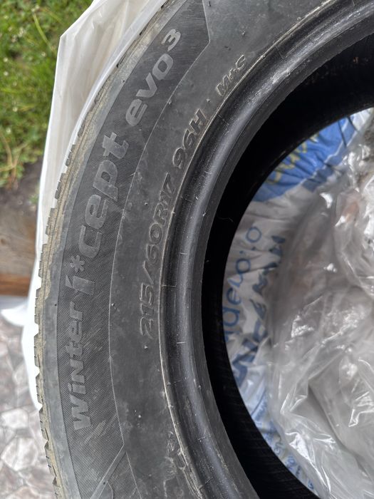 Anvelope iarna Hankook 215 60 R17