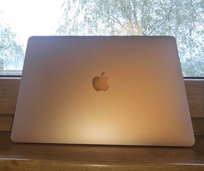 Apple MacBook Air 13' M1 8GB Memory 256GB SSD