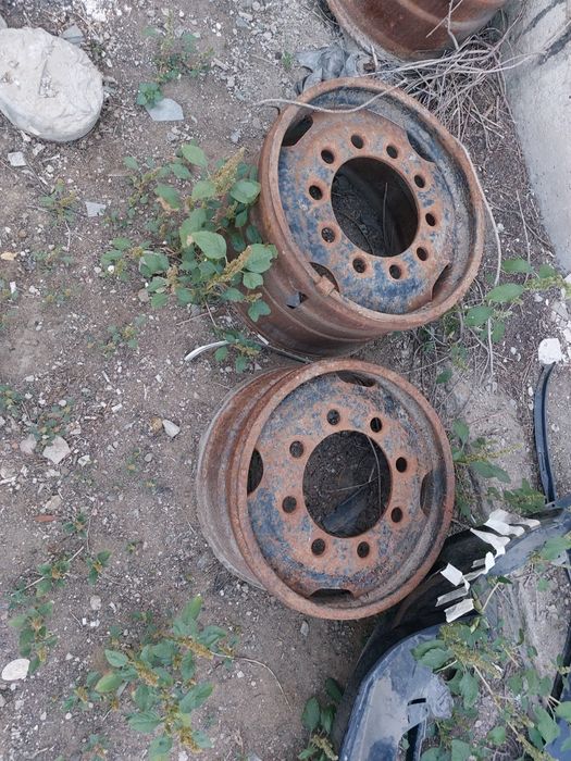 Продам диски не знаю точно откуда