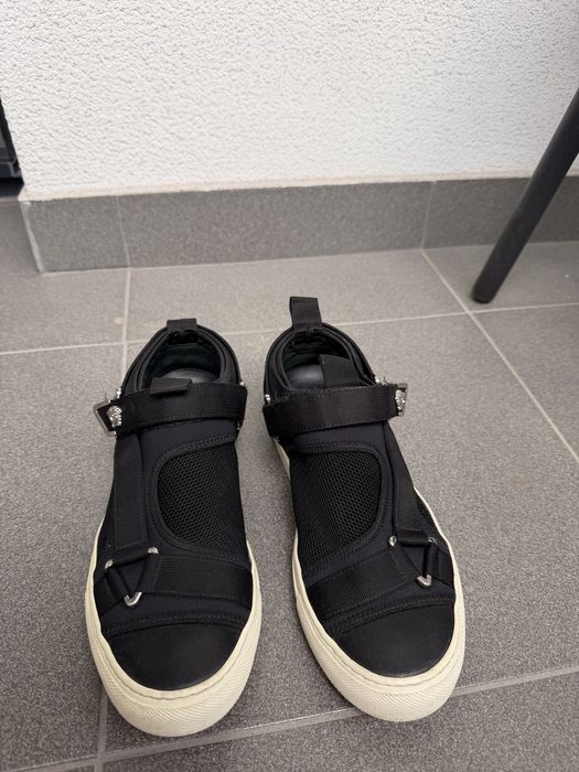 Vând sneakers Versace Jeans Couture originali, mărimea 36.