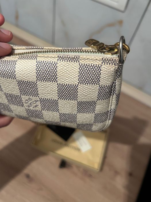 geanta Louis Vuitton