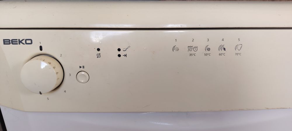 Съдомиялна BEKO свободно стояща 60см