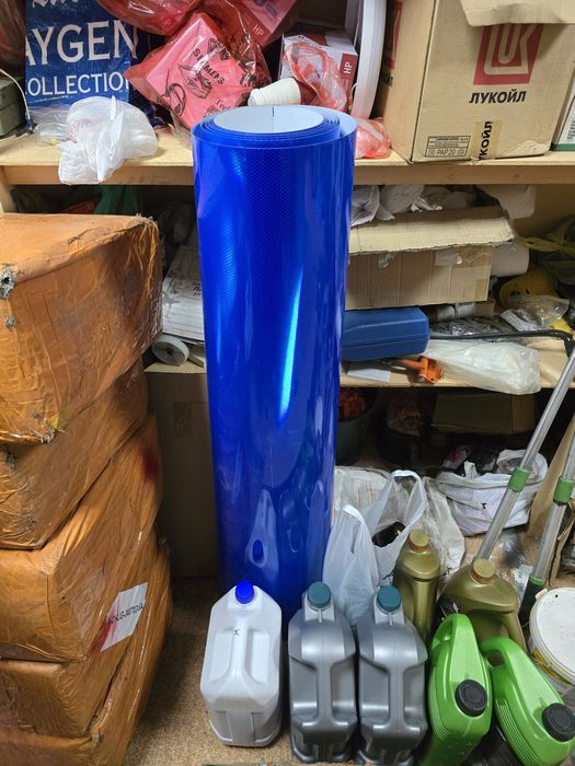 Плёнка светоотражающая.