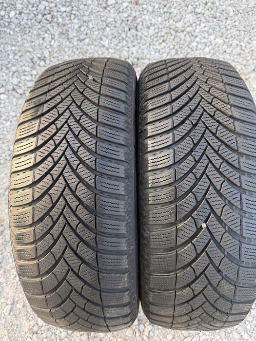 205/60 R16 2бр зимни гуми