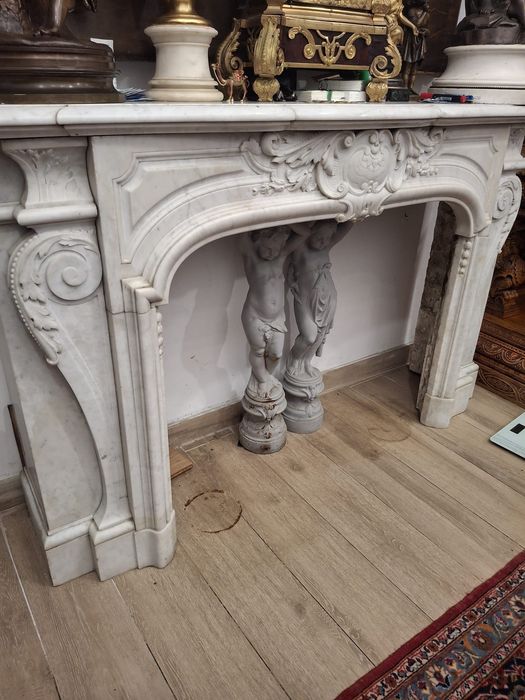 Șemineu ornamental marmură albă de Carrara
