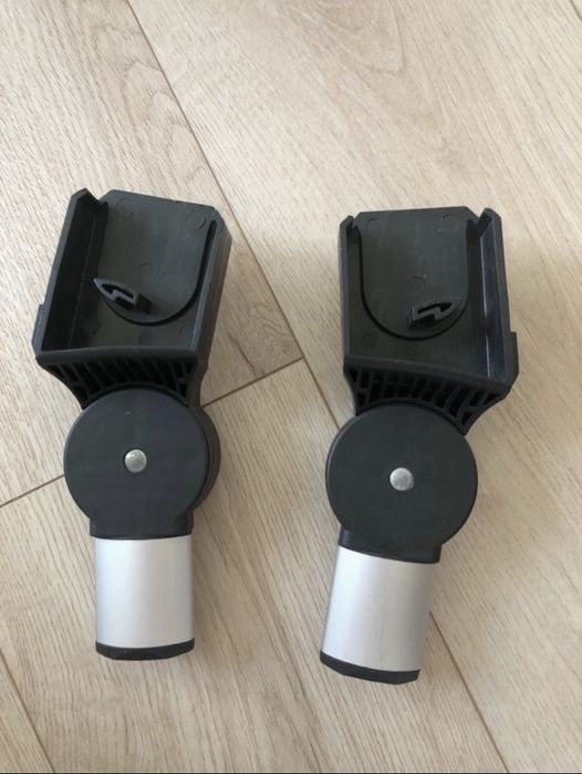 Adaptoare maxi cosi