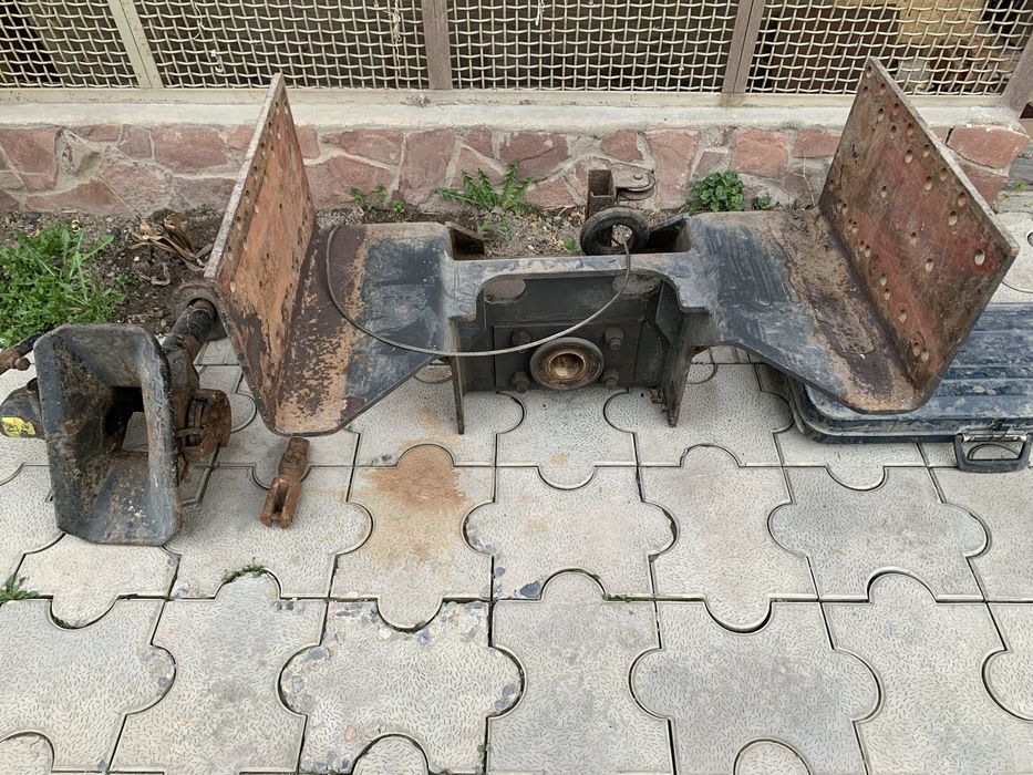 Сцепное устройство для тандема