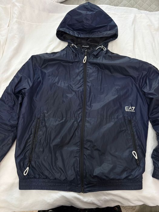 EA7 куртка ветровка