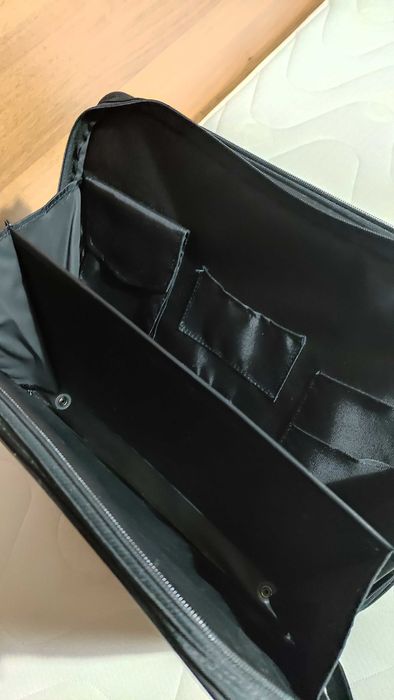 Adidas голяма бизнес чанта/куфарче за ръчен багаж/лаптоп/ документи