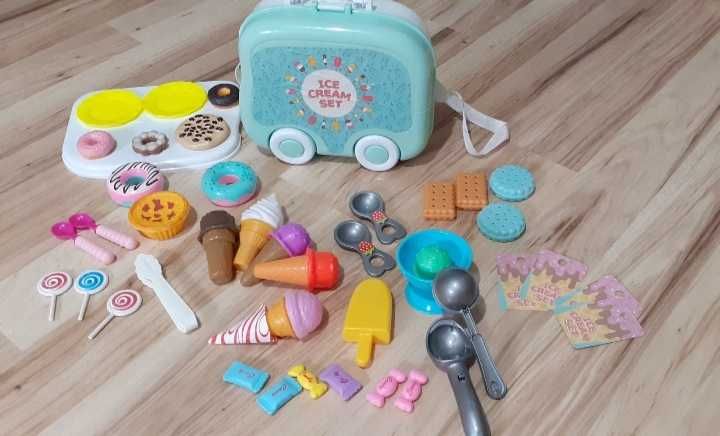 Set de joaca copii/ghiozdanel cu dulciuri(multe accesorii)