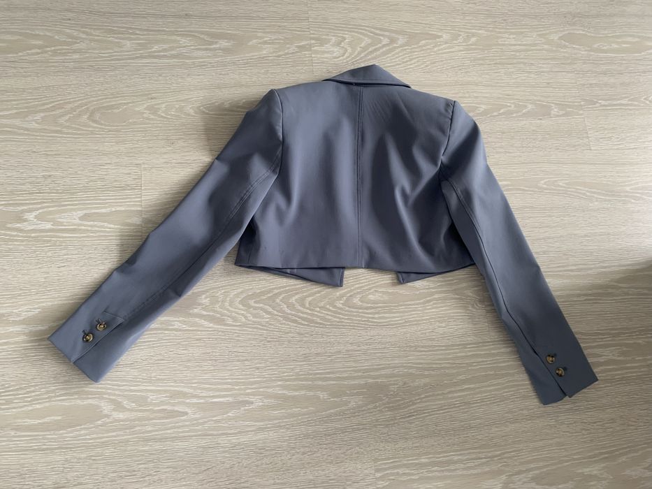 Продаю укороченный пиджак