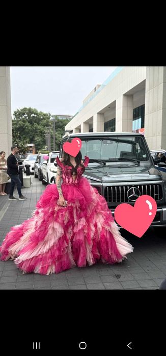 Продавам балната рокля на дъщерями!