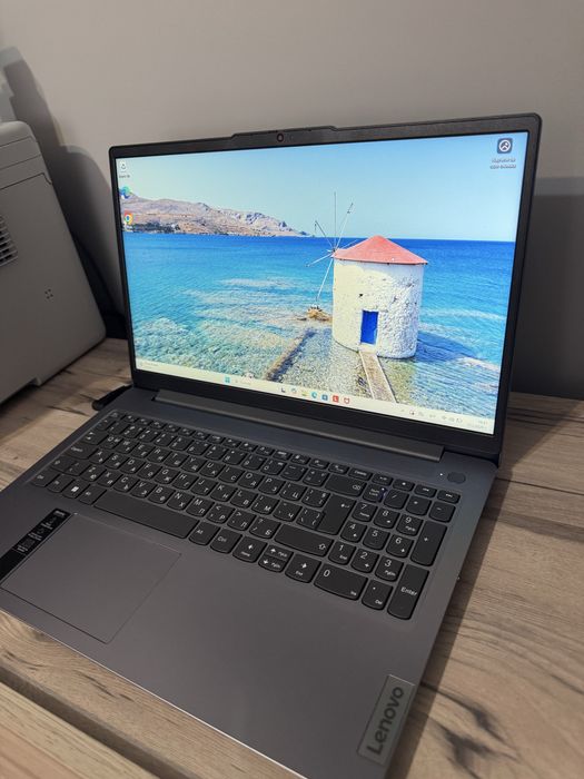 Laptop Lenovo idea pat slim3