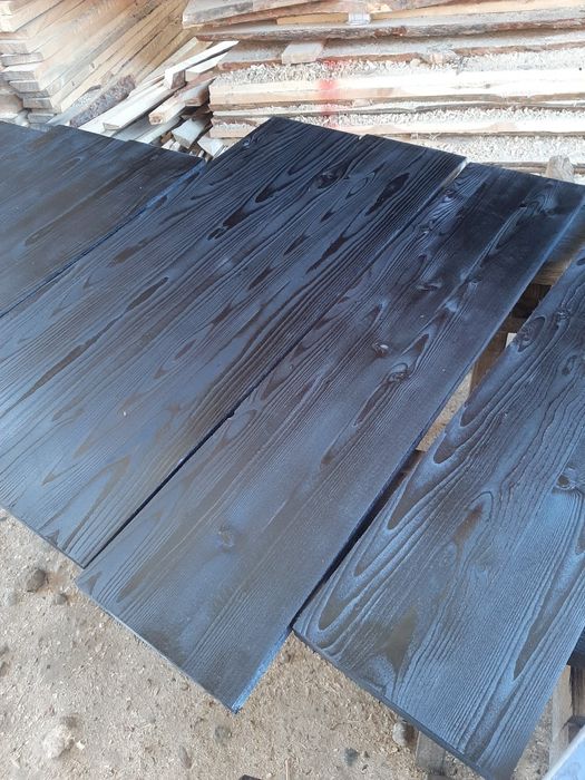 Продам туалет деревянный.