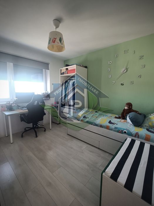 Apartament 3 camere de vânzare Coresi – Kasper - terasă parcare  boxă