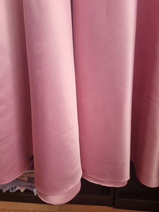 Rochie eleganta arata foarte bine!