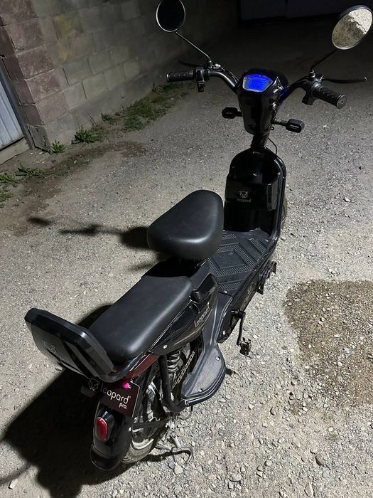 Электроскутер Leopard