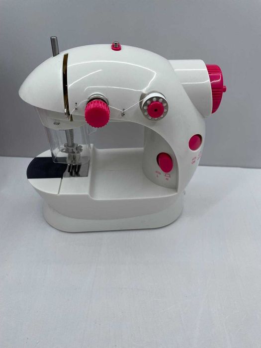 Masina de cusut pentru copii ,Fashion Pasion theo Klein 7901