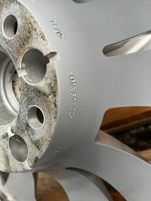 19'' Et20 алуминиеви джанти Аudi Q5 Q7 A8 A7 A6 A5 Q8 4M8601025 ном102