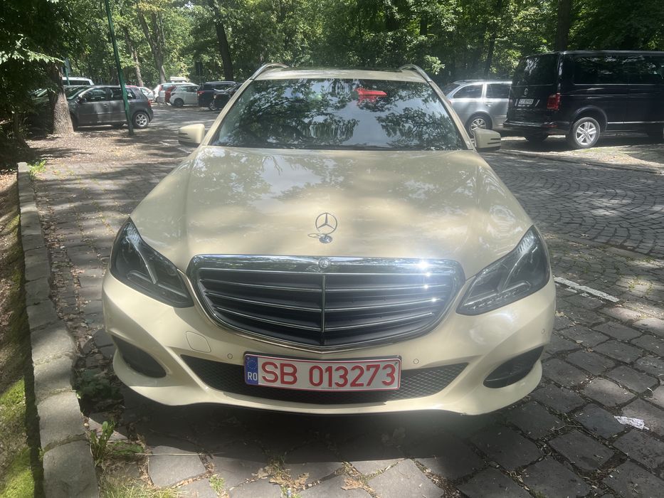 MERCEDES-BENZ E-Class