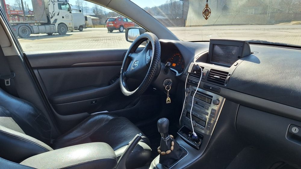 Toyota Avensis  2.0  diesel