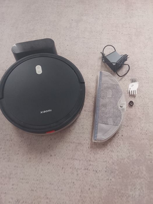 Продам робот пылесос  xiaomi Robot Vacuum E5