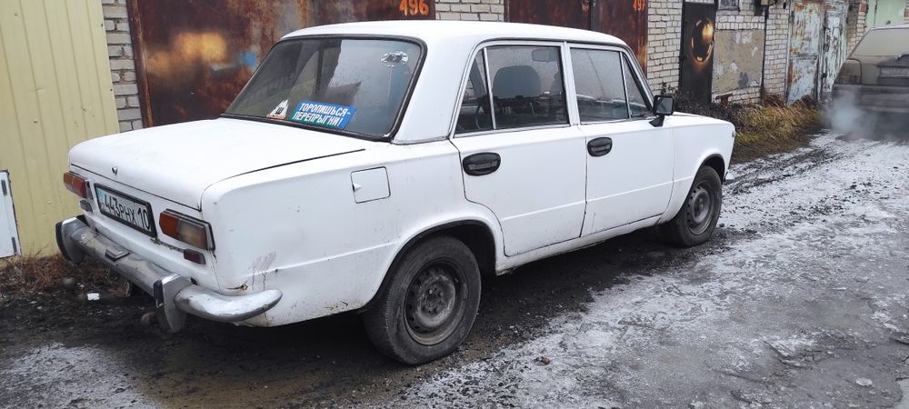 Продам ваз 21011