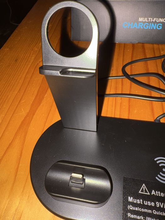 Зарядна станция 5 в 1