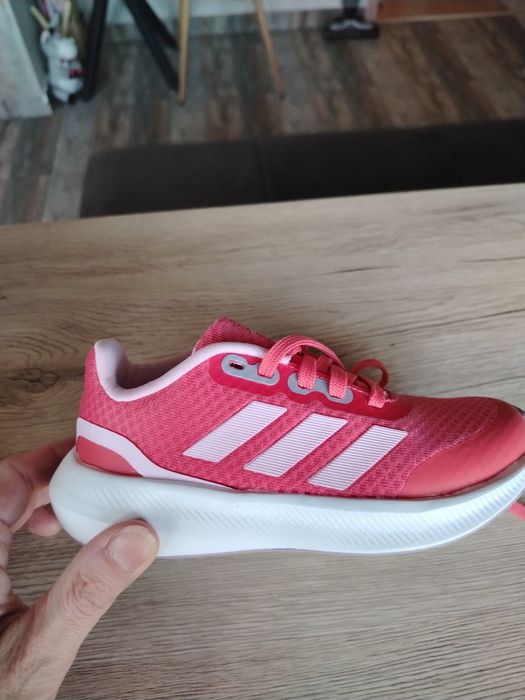 Нови маратонки Adidas
