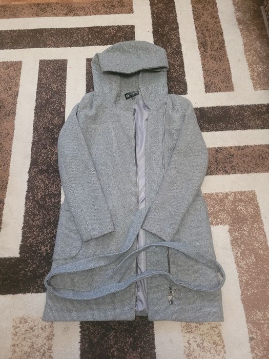 Женское пальто размер 48