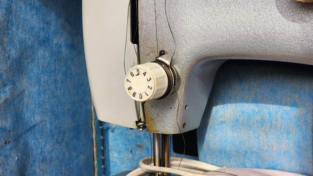 Швейная машина Чайка 142М