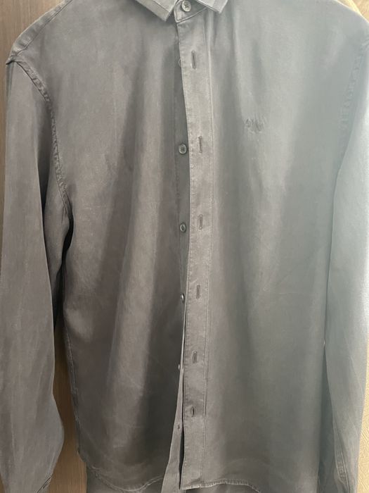 Camase armani marimea S in stare buna spre foarte buna