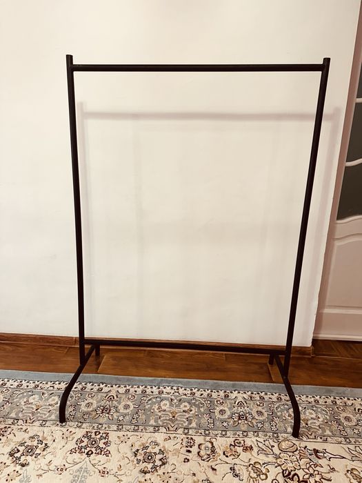 Продам Вешалка .