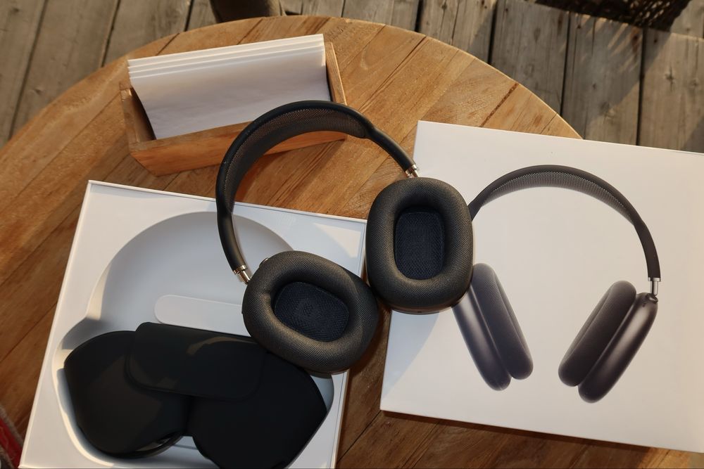 Продам Airpods Max