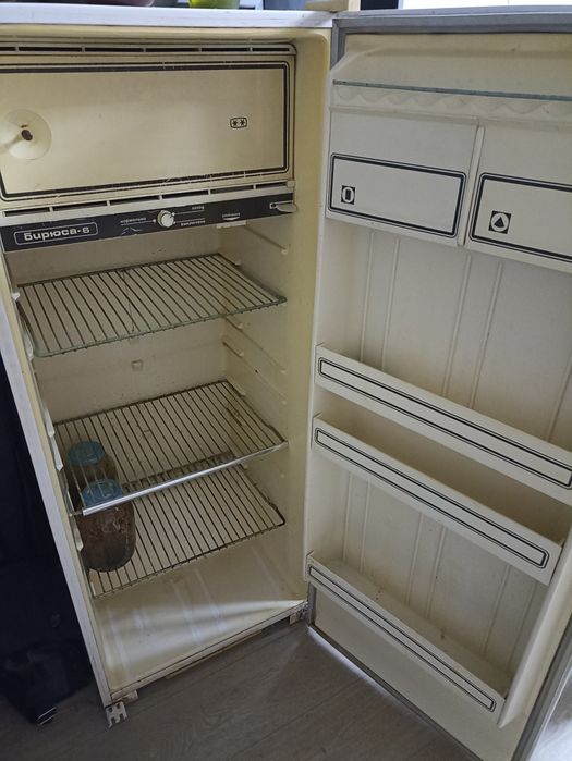 Продам холодильник бирюса 6