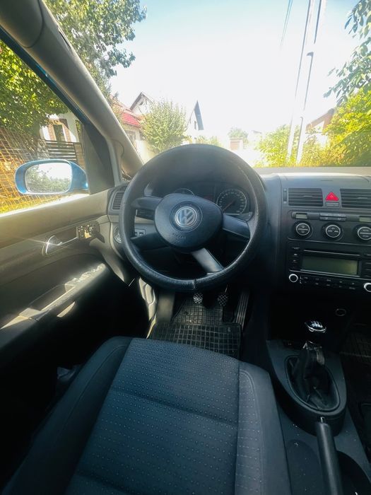 Volkswagen Touran 2006 | 2.0 TDI (136 CP) | 7 Locuri | Climatronic