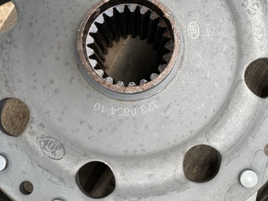 Маховик/съеденител/ за Toyota Avensis 2.0D4D/116kc