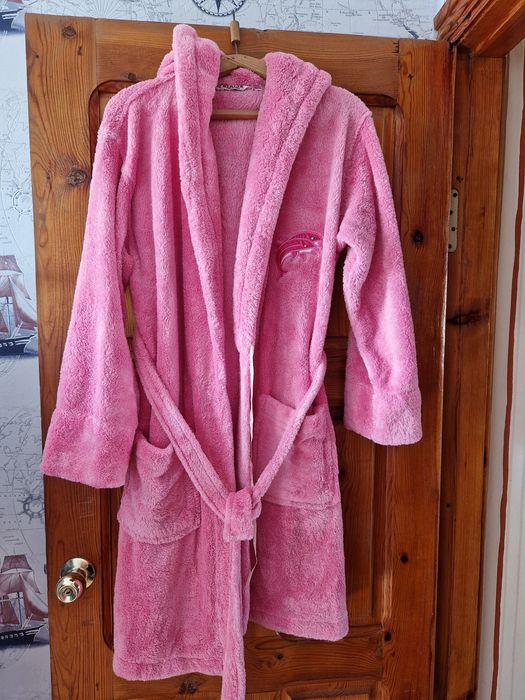 Халаты, Халаты. Халаты.