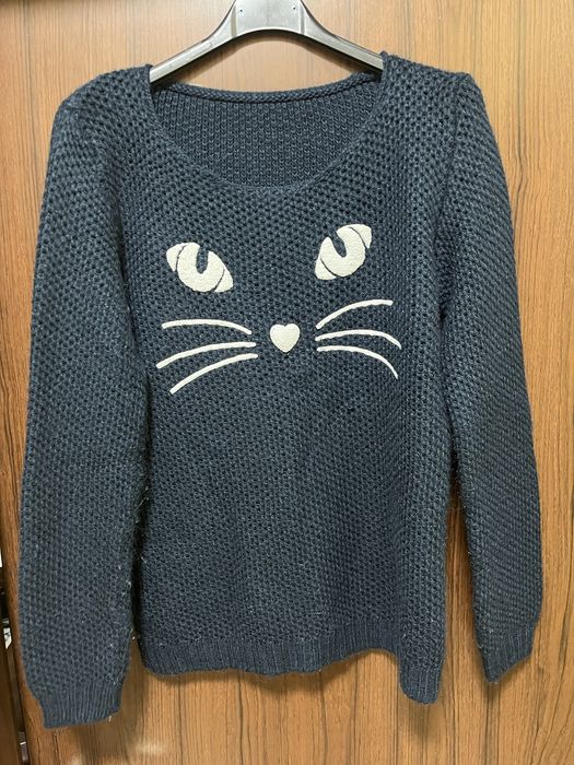 Дамски блузи и пуловери