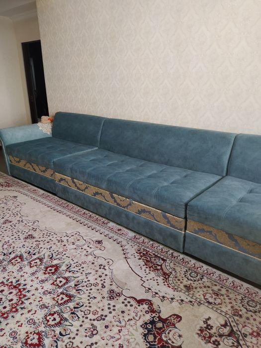 Продам диван длиной 4 метра