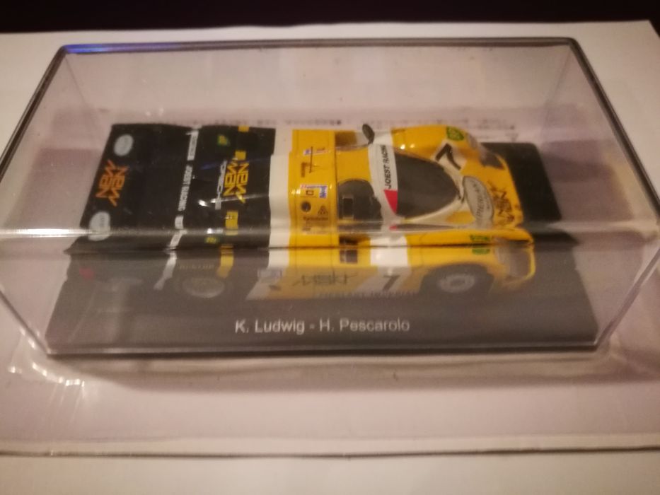 Различни модели коли