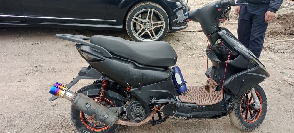 Продам мопед хороши состаяни