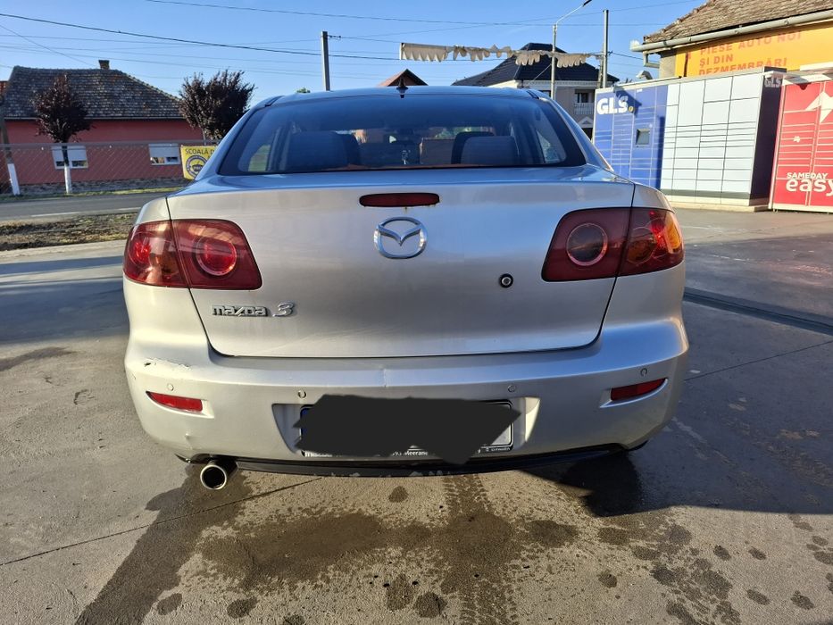 Mazda 3 berlină 2005