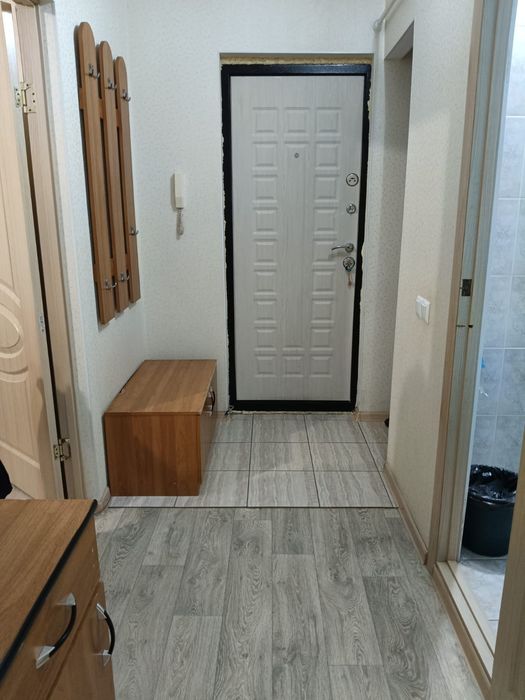 Сдам посуточно 1 кв в 11 Мик