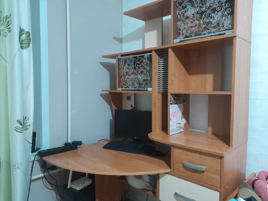 стол компьютерный