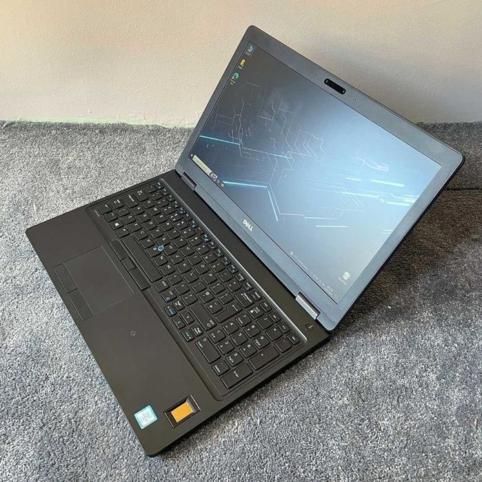 Dell Latitude 5580 - 15.6''FHD, i5-7200u, 8GB RAM DDR4, 256GB NVMe M.2