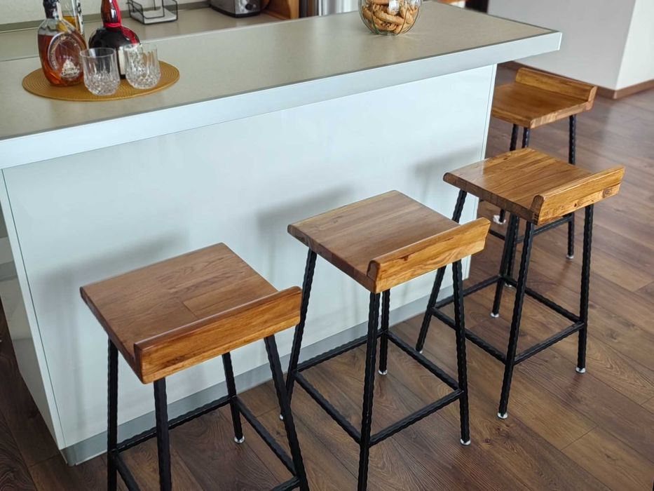 Ръчно изработени бар столове – Масив и стомана