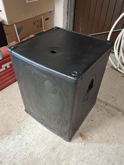 Vând boxe  pasive și active